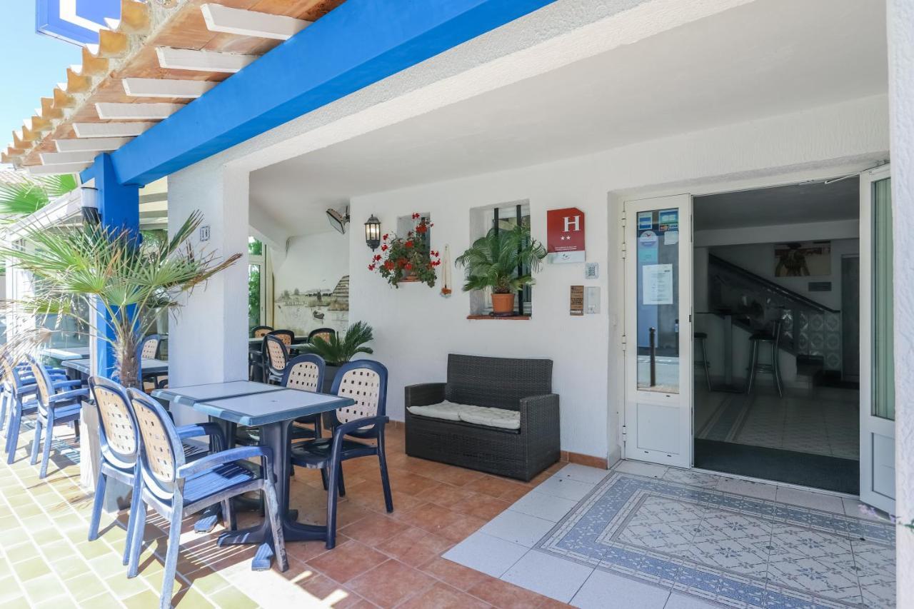 Hotel Les Palmiers En Camargue แซ็งต์-มารี-เดอ-ลา-แมร์ ภายนอก รูปภาพ