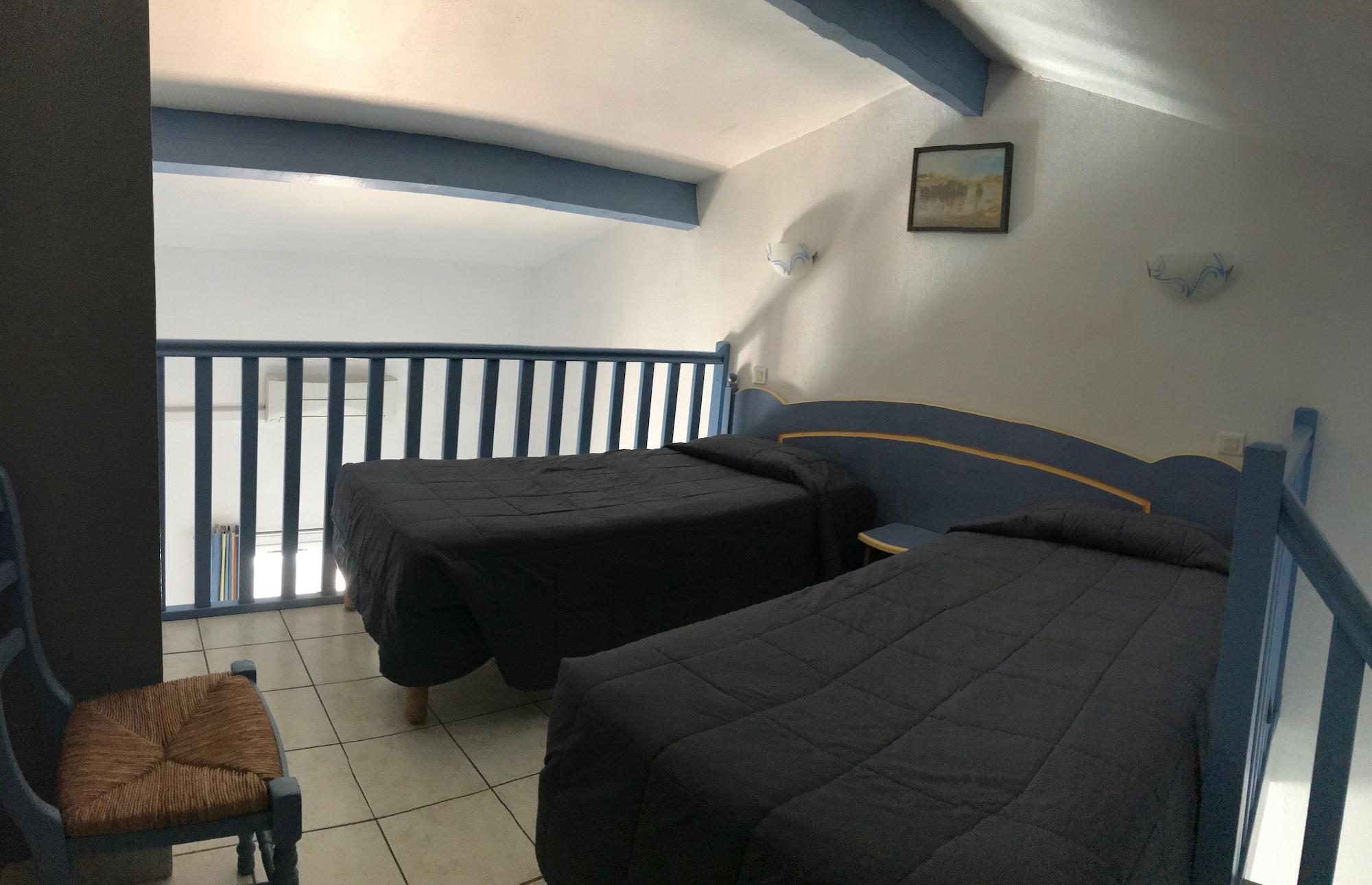 Hotel Les Palmiers En Camargue แซ็งต์-มารี-เดอ-ลา-แมร์ ภายนอก รูปภาพ