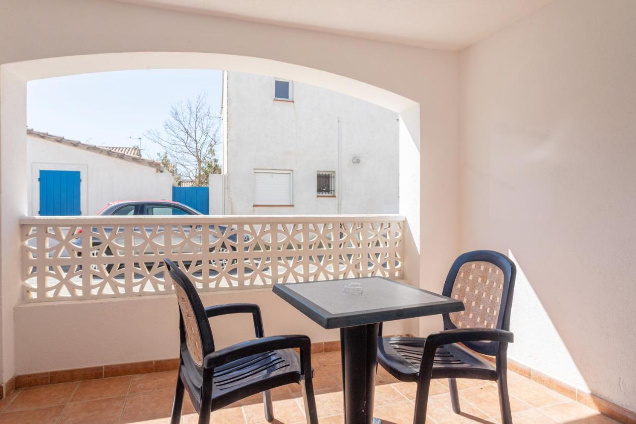 Hotel Les Palmiers En Camargue แซ็งต์-มารี-เดอ-ลา-แมร์ ภายนอก รูปภาพ